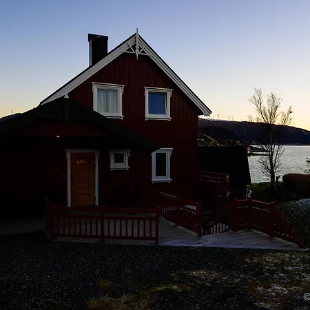 Cozy House On Sommaroy Villa Exterior photo