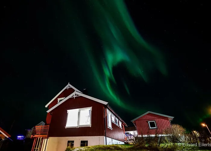 Cozy House On Sommaroy